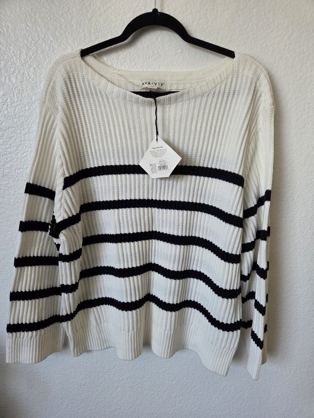 Ava & Viv White and Black Striped Crewneck Sweater Women's Size 2X